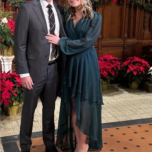 Showpo Claudita long sleeve high low hem maxi dress in emerald - Picture 3 of 4